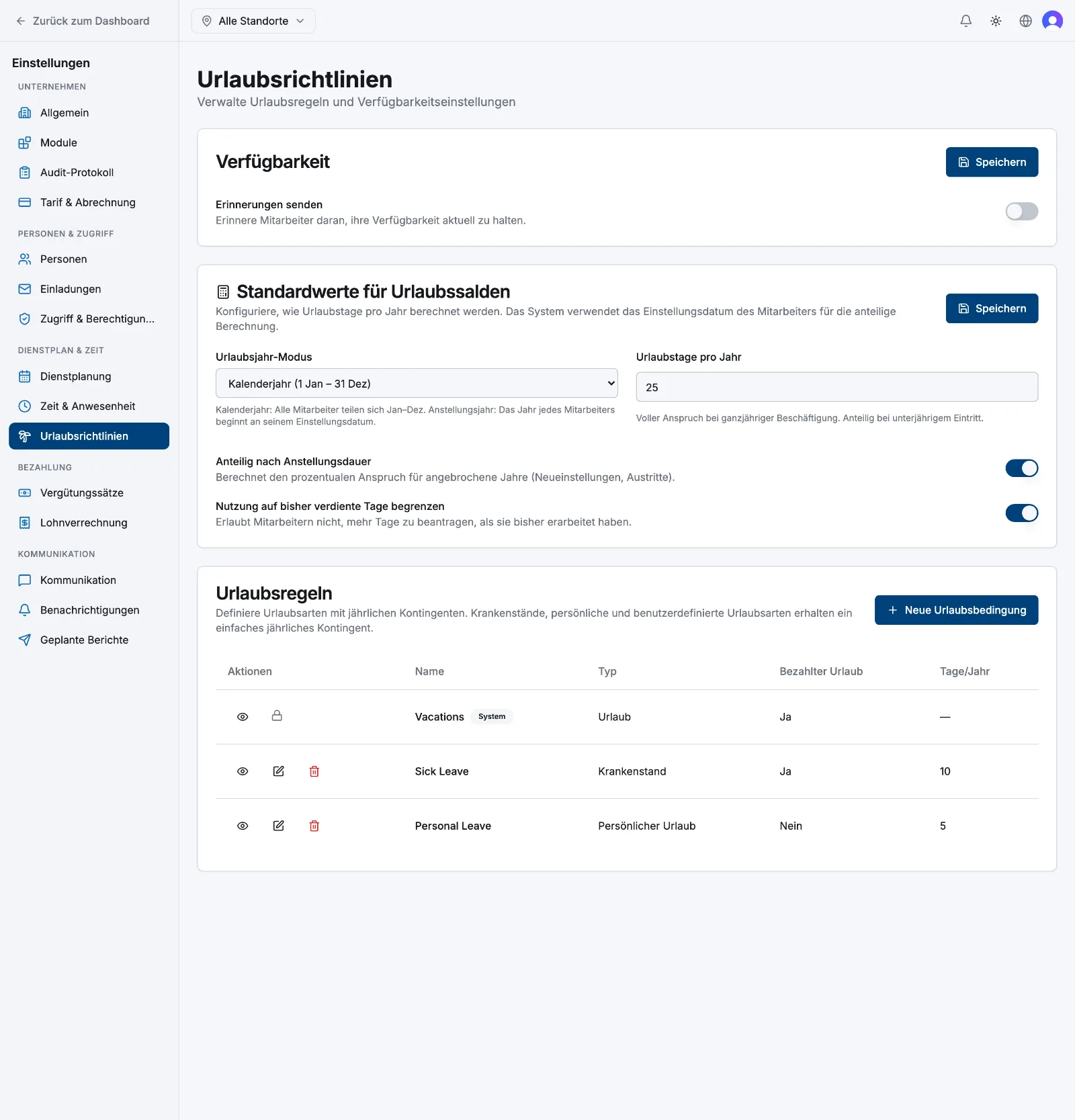 Die Seite „Urlaubsrichtlinien“ mit der Karte „Standardwerte für Urlaubssalden“ und der Tabelle „Urlaubsregeln“