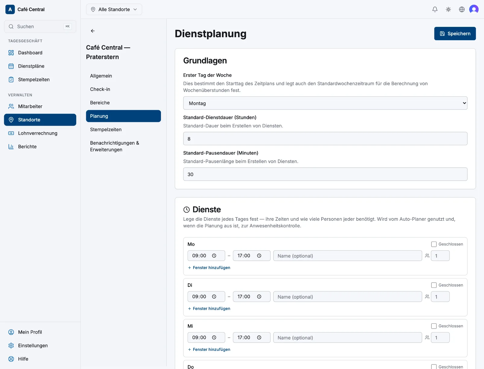 Die Karte „Dienste“ im Tab „Planung“ eines Standorts, mit Zeiten pro Tag, Dienstnamen und „Benötigte Personen“